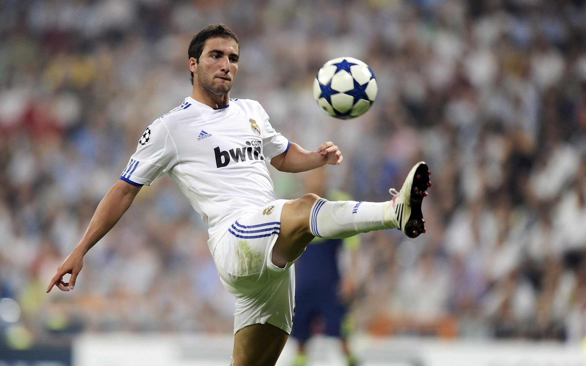 爱游戏娱乐-CS2 职业联赛新星层出不穷，csgo s2